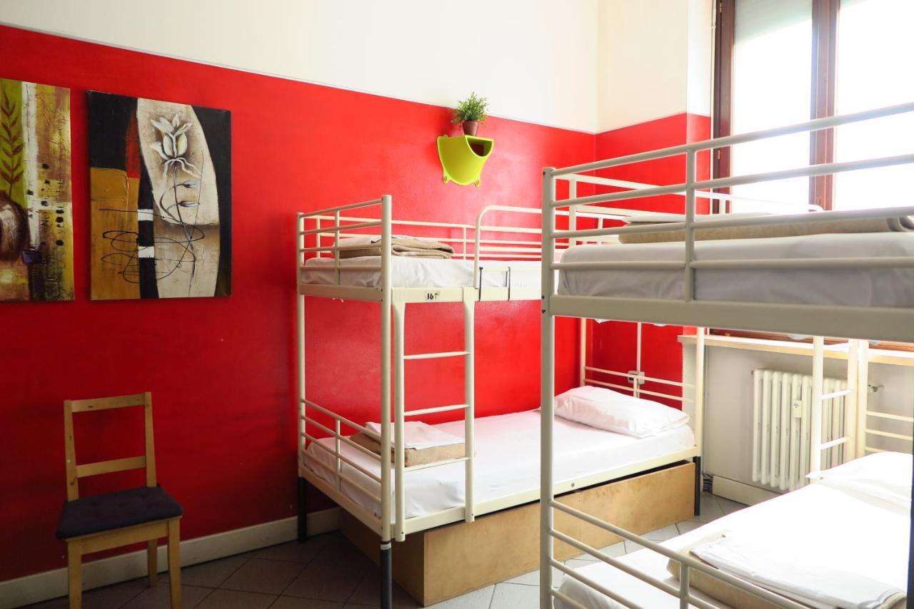 Koala Hostel Милано Екстериор снимка