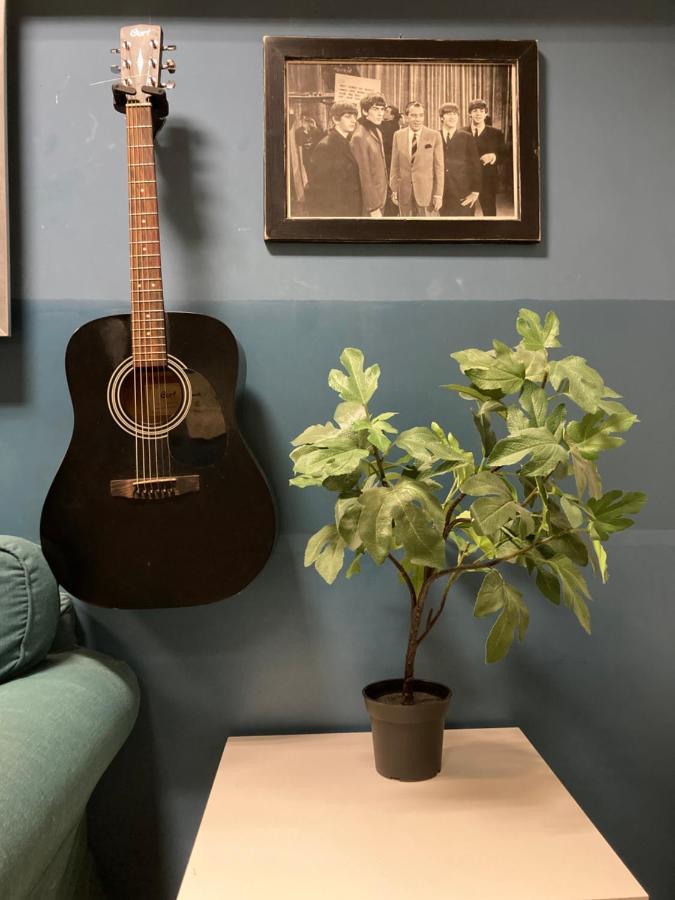 Koala Hostel Милано Екстериор снимка