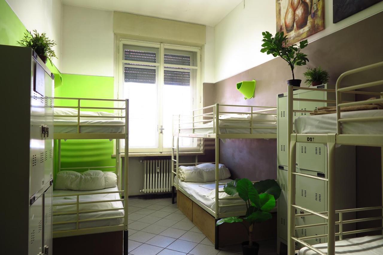 Koala Hostel Милано Екстериор снимка