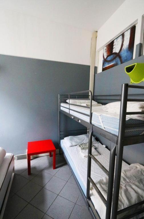 Koala Hostel Милано Екстериор снимка